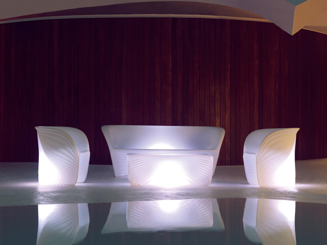 biophilla-sofa-vondom-core-furniture-lifestyle-1
