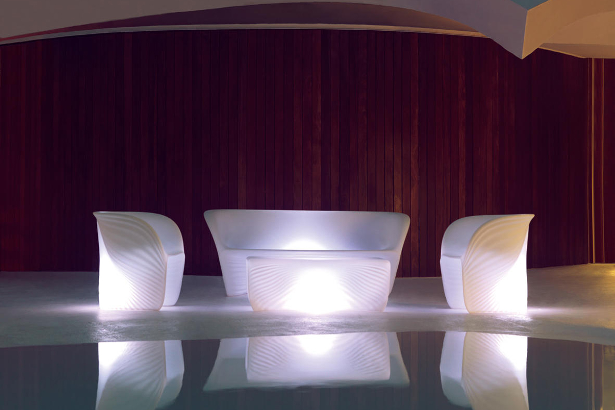 biophilla-sofa-vondom-core-furniture-lifestyle-1