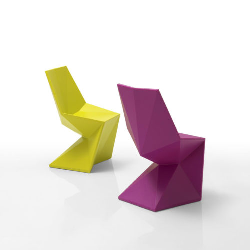 A yellow and purple Vertex dining chair by Vondom.