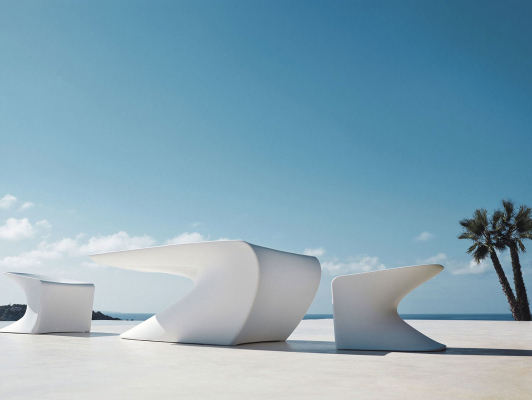 wing-table-vondom-core-furniture-lifestyle-1