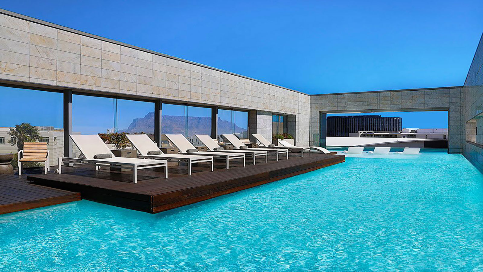 CRYSTAL TOWERS HOTEL, CAPE TOWN