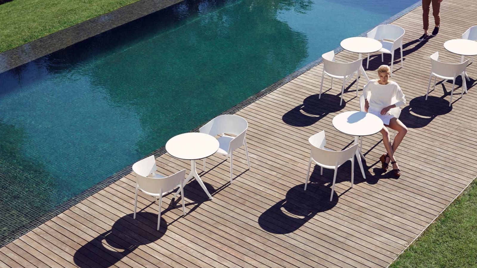 CHAIR-ARMCHAIR-CONTRACT-OUTDOOR-DESIGN-FURNITURE-africa-eugeni-quitllet-vondom (2)