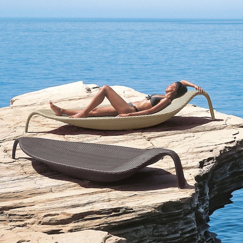 LEAF LOUNGER
