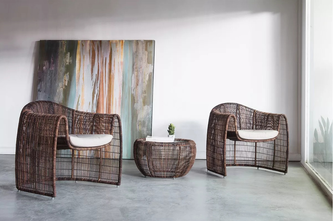 kenneth_lul_easy_armchair_lifestyle_2_corefurniture_online