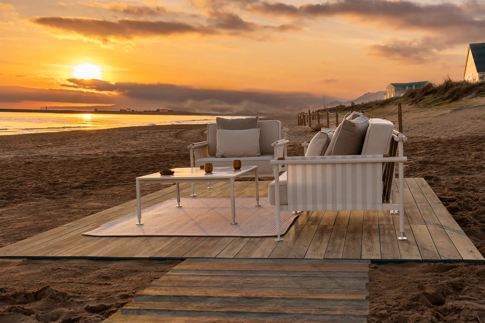 HAMPTONS COLLECTION Banner Image