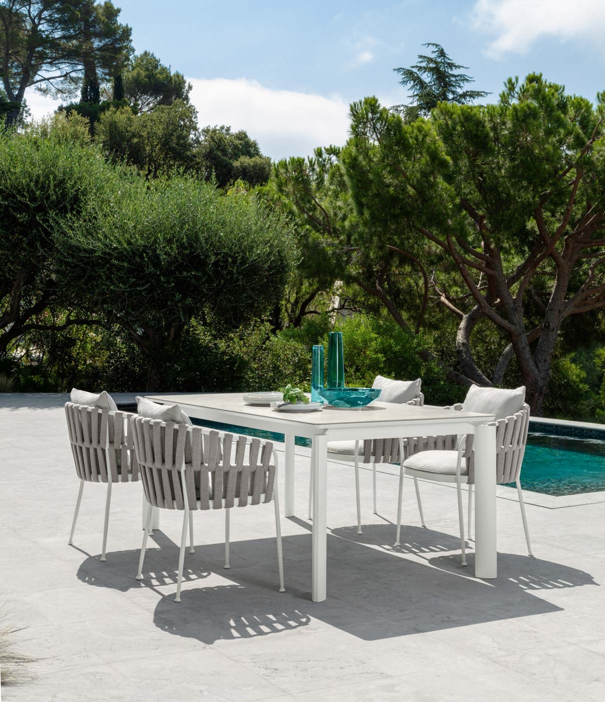 talenti_frame_dining_chair_lifestyle_3_corefurniture_online