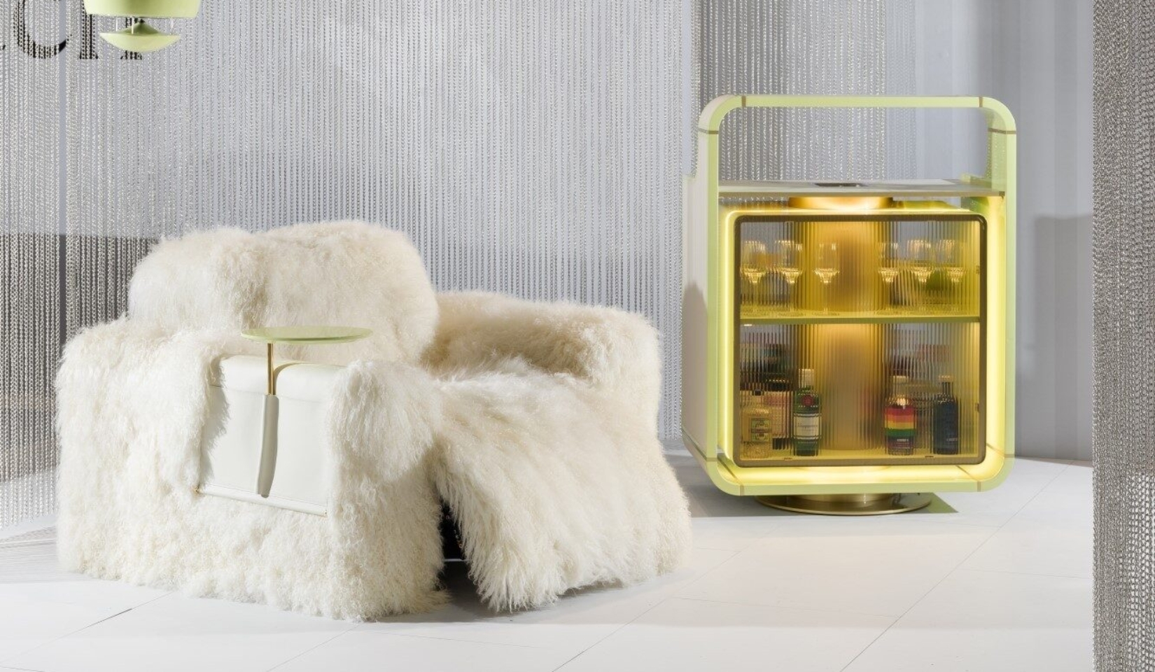 Dolly Kubrik chair lifesttyle